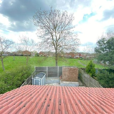 Three Bedrooms House In Windsor Luaran gambar