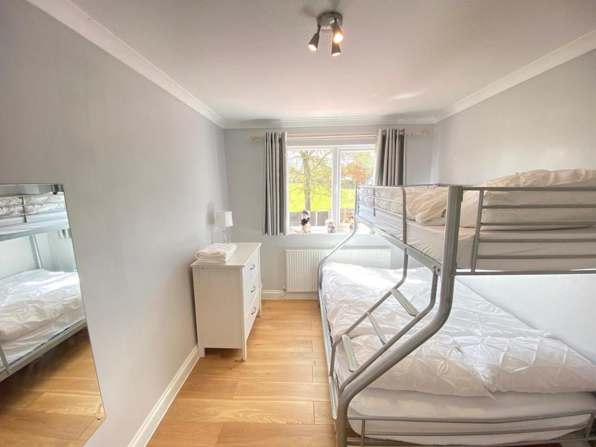Three Bedrooms House In Windsor Luaran gambar