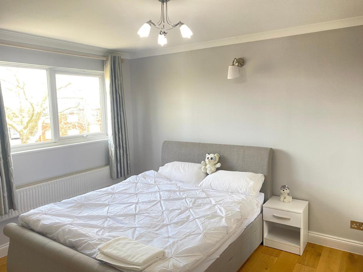 Three Bedrooms House In Windsor Luaran gambar